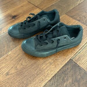 Kids Junior Black Converse Sneakers - Size 3 - 626089F - Back to School